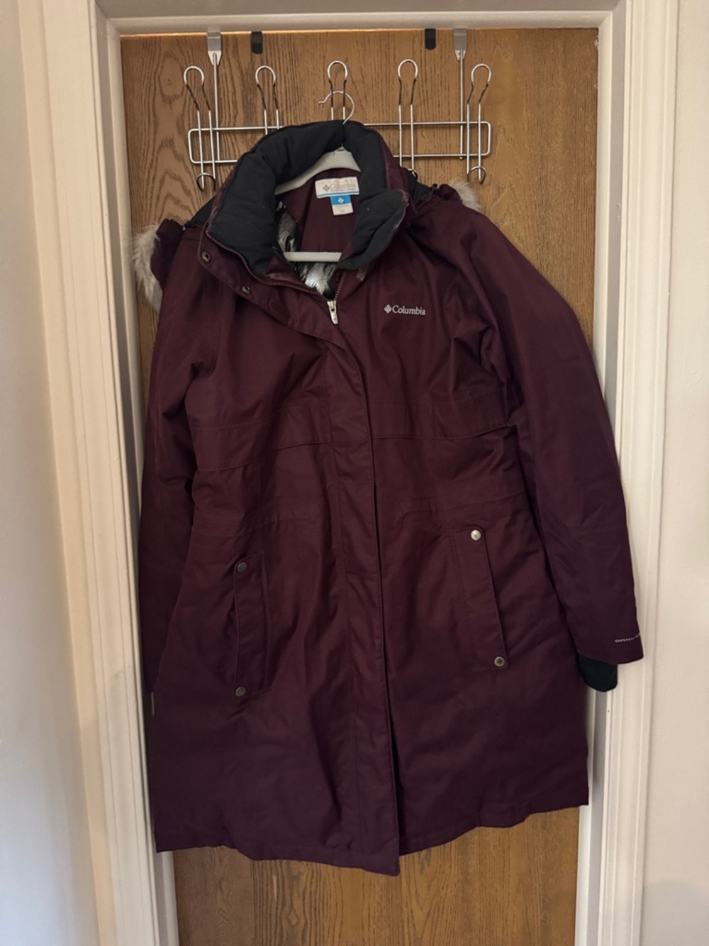 Columbia Women's Deep Plum Ski & Snow Jacket